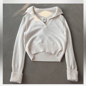 Elegant White Knitted Sweater